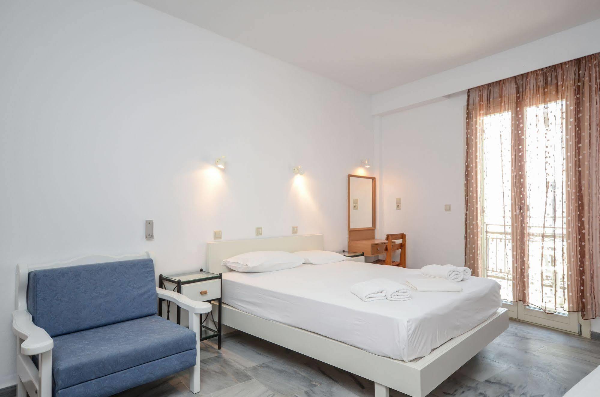 Soula Naxos Hotel Naxos City Exterior foto