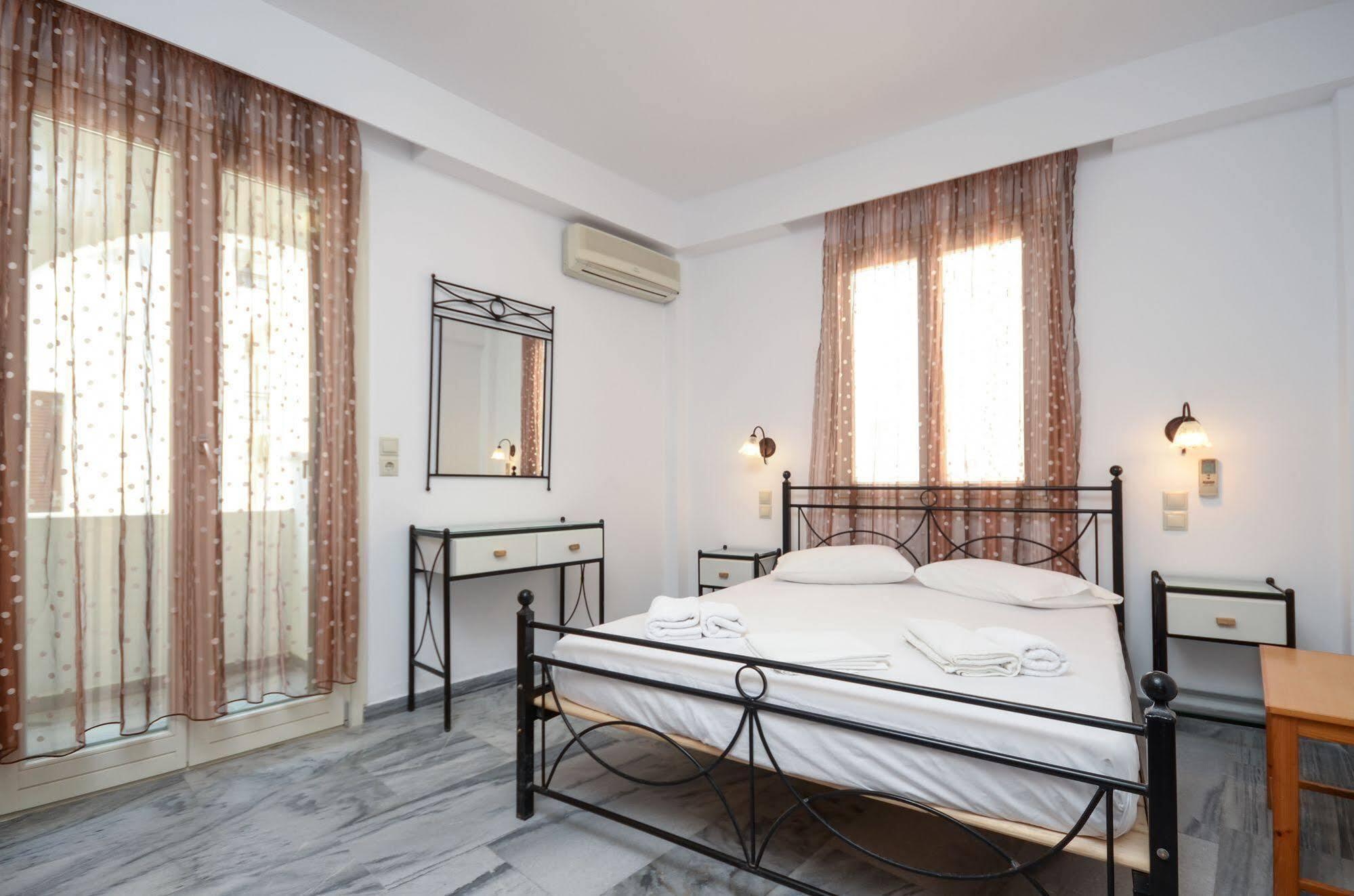 Soula Naxos Hotel Naxos City Exterior foto